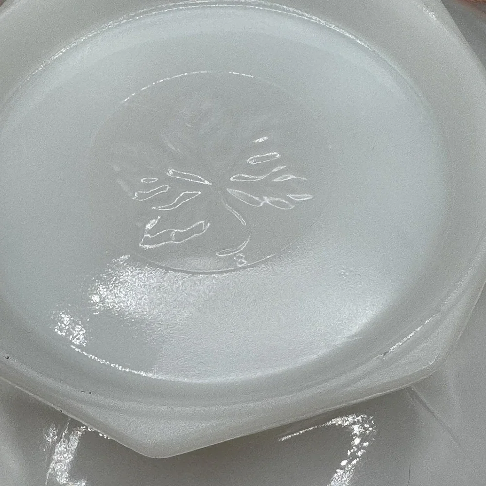 Vtg Milk Glass Embossed Serving Bowl Grapes Leaves Heavy Gold Trim MCM 8in